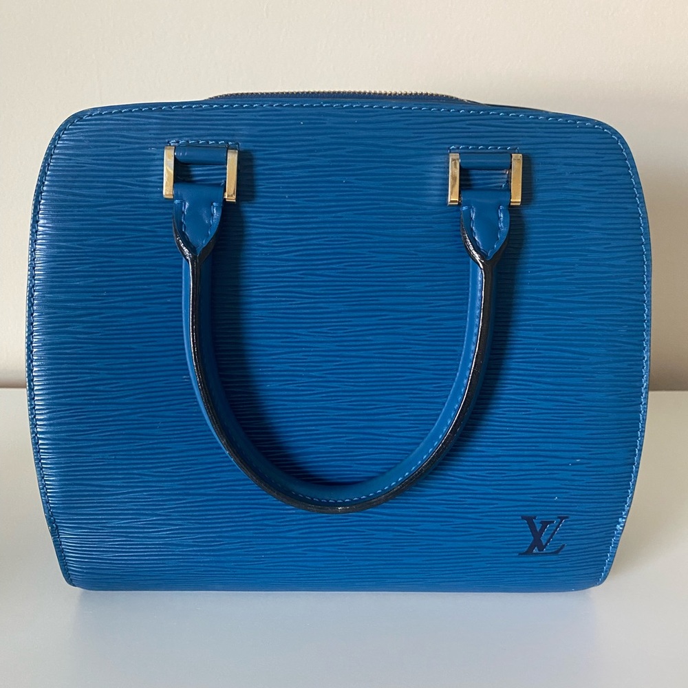 ❌SOLD❌ Louis Vuitton Blue Epi Pont Neuf - Picture 5 of 14